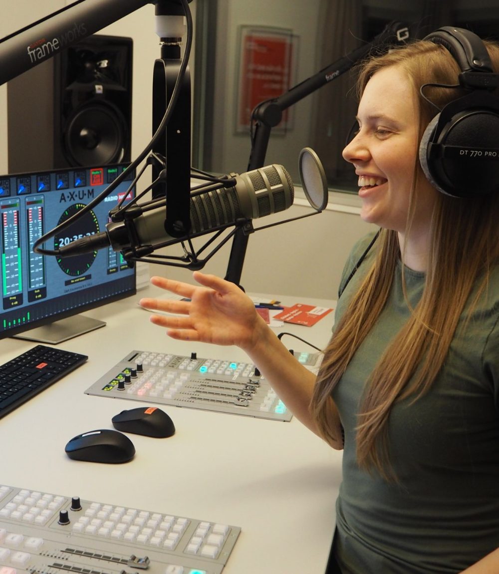 Jana's Hundstund - live bei Radio MORA